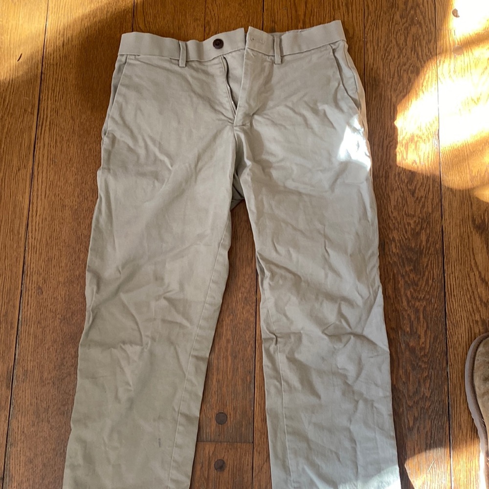 Gap men’s khakis size 29x32